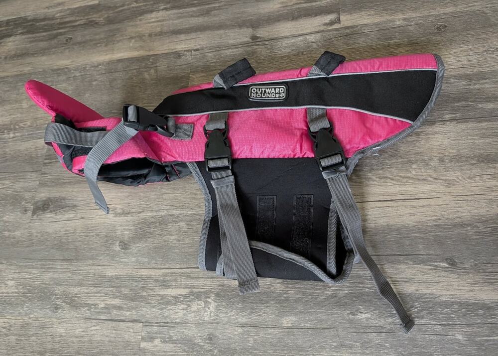 Outward Hound Pink Dog Life Jacket Size M Adjustable Girth & Neck Handles